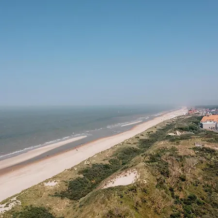 Luxurious Penthouse With Exclusive View Of The Dunes, Sea And Residential Area