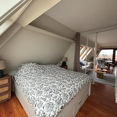 Luxurious Penthouse With Exclusive View Of The Dunes, Sea And Residential Area De Haan